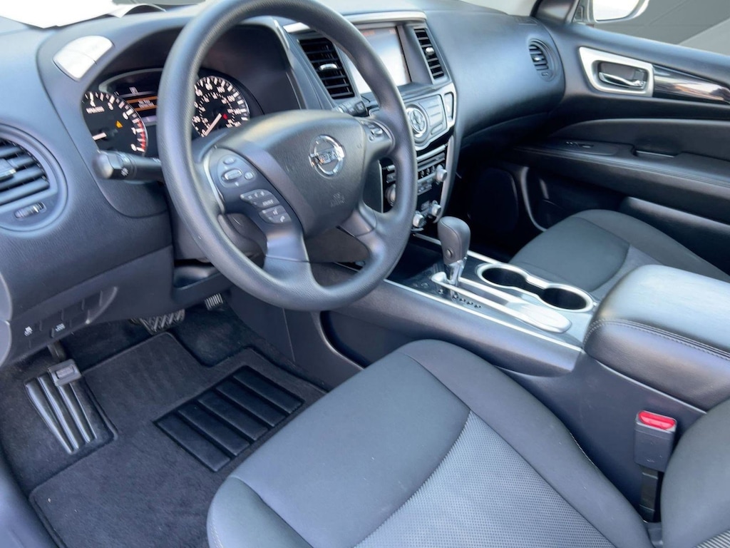 Used 2019 Nissan Pathfinder S SUV