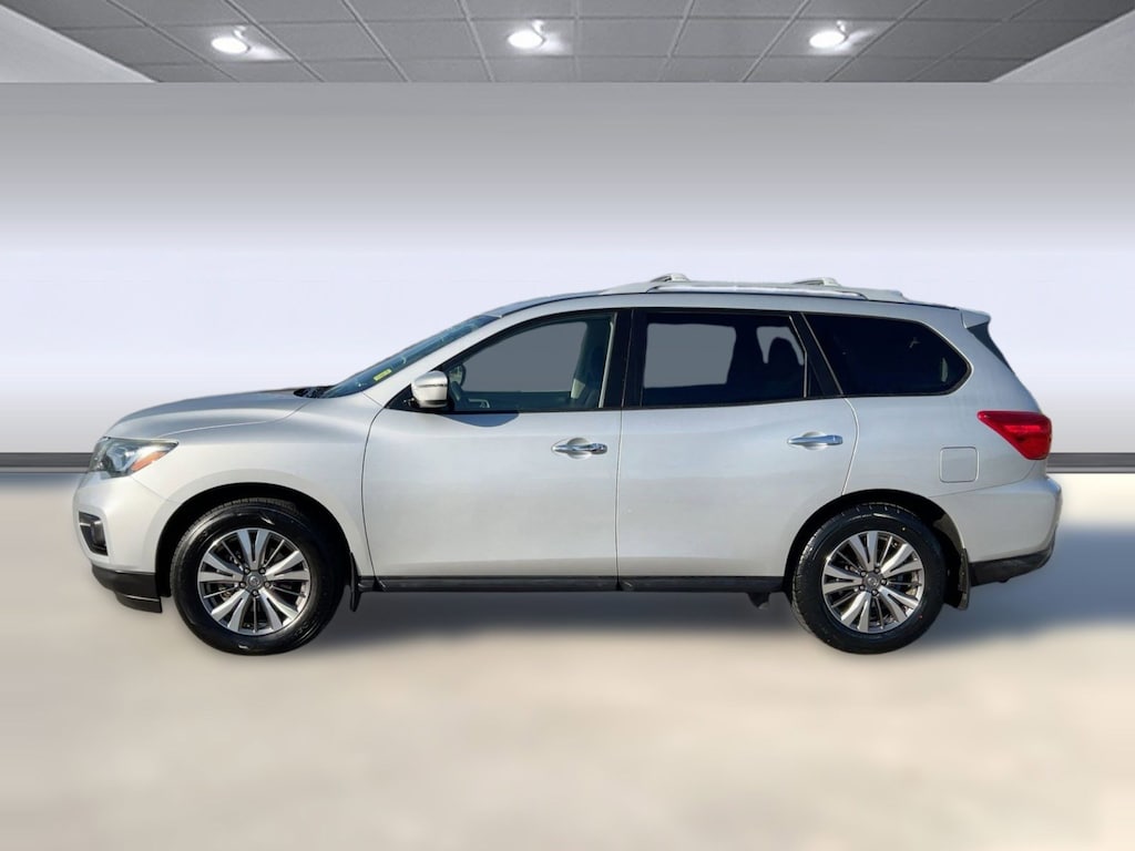 Used 2019 Nissan Pathfinder S SUV