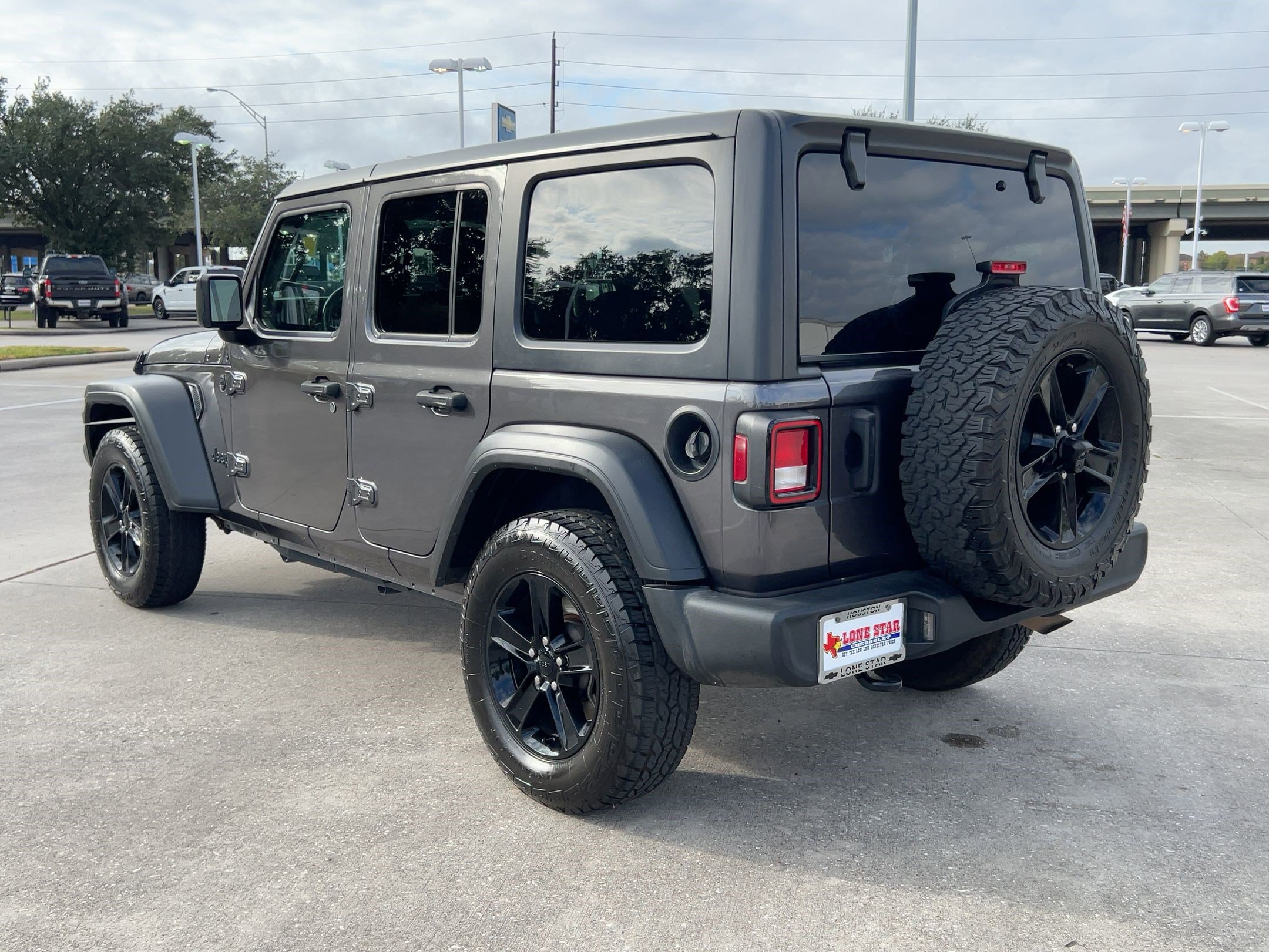 2021 Jeep Wrangler Unlimited Sport Altitude photo 3