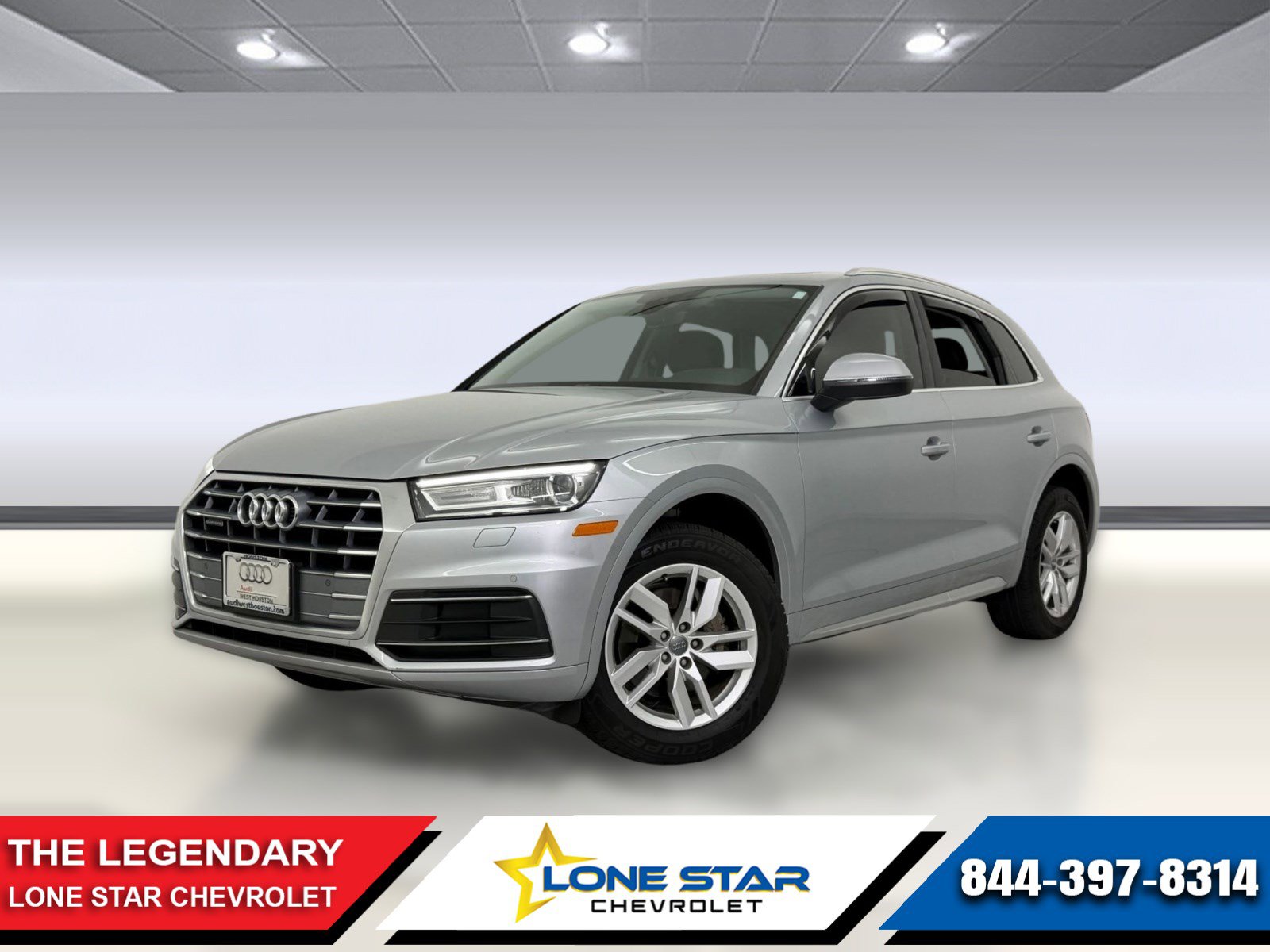 2020 Audi Q5 45 Titanium quattro S tronic Premium's photo