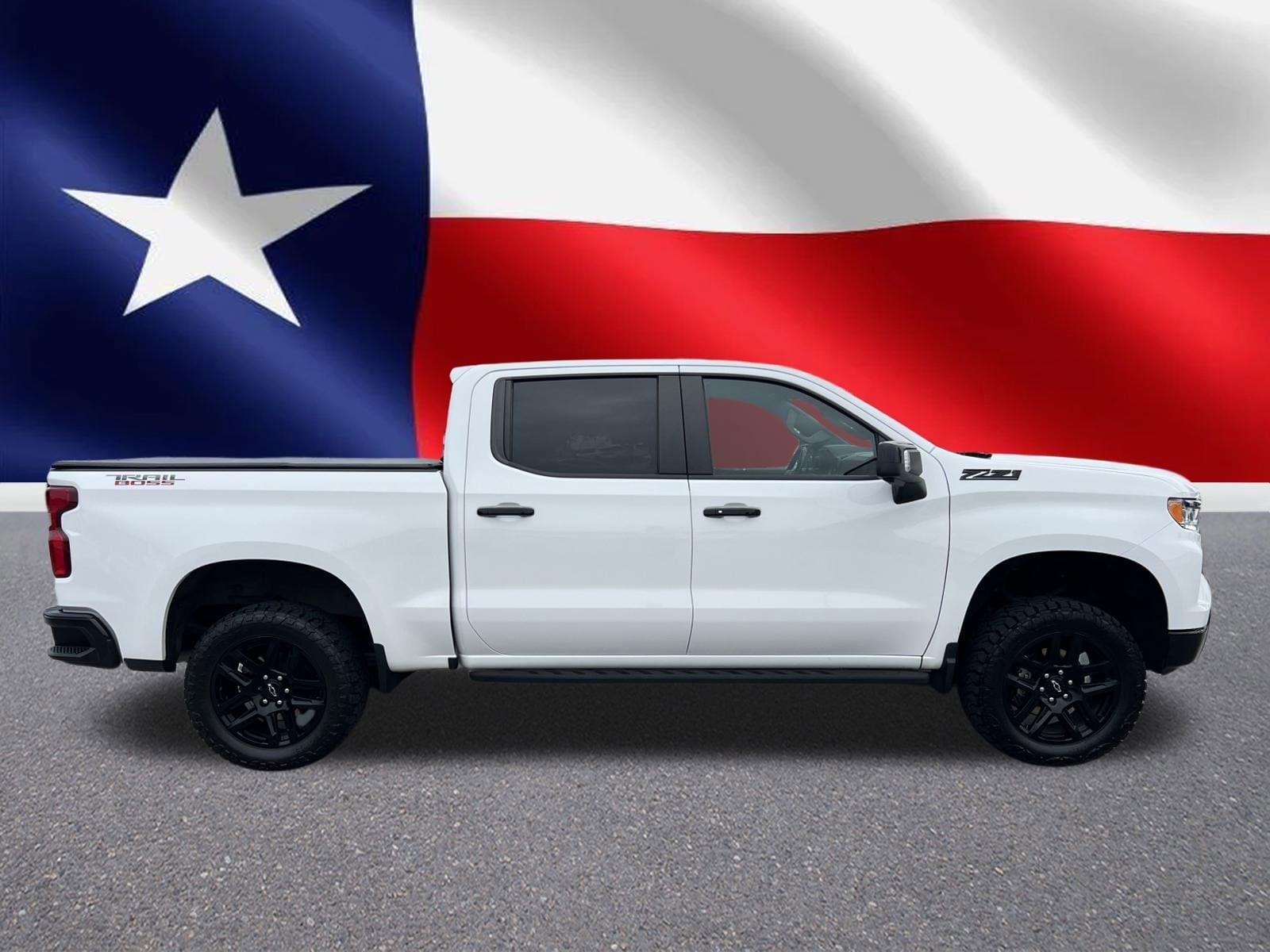 Used 2022 Chevrolet Silverado 1500 LT Trail Boss with VIN 3GCUDFEL7NG523191 for sale in Baytown, TX