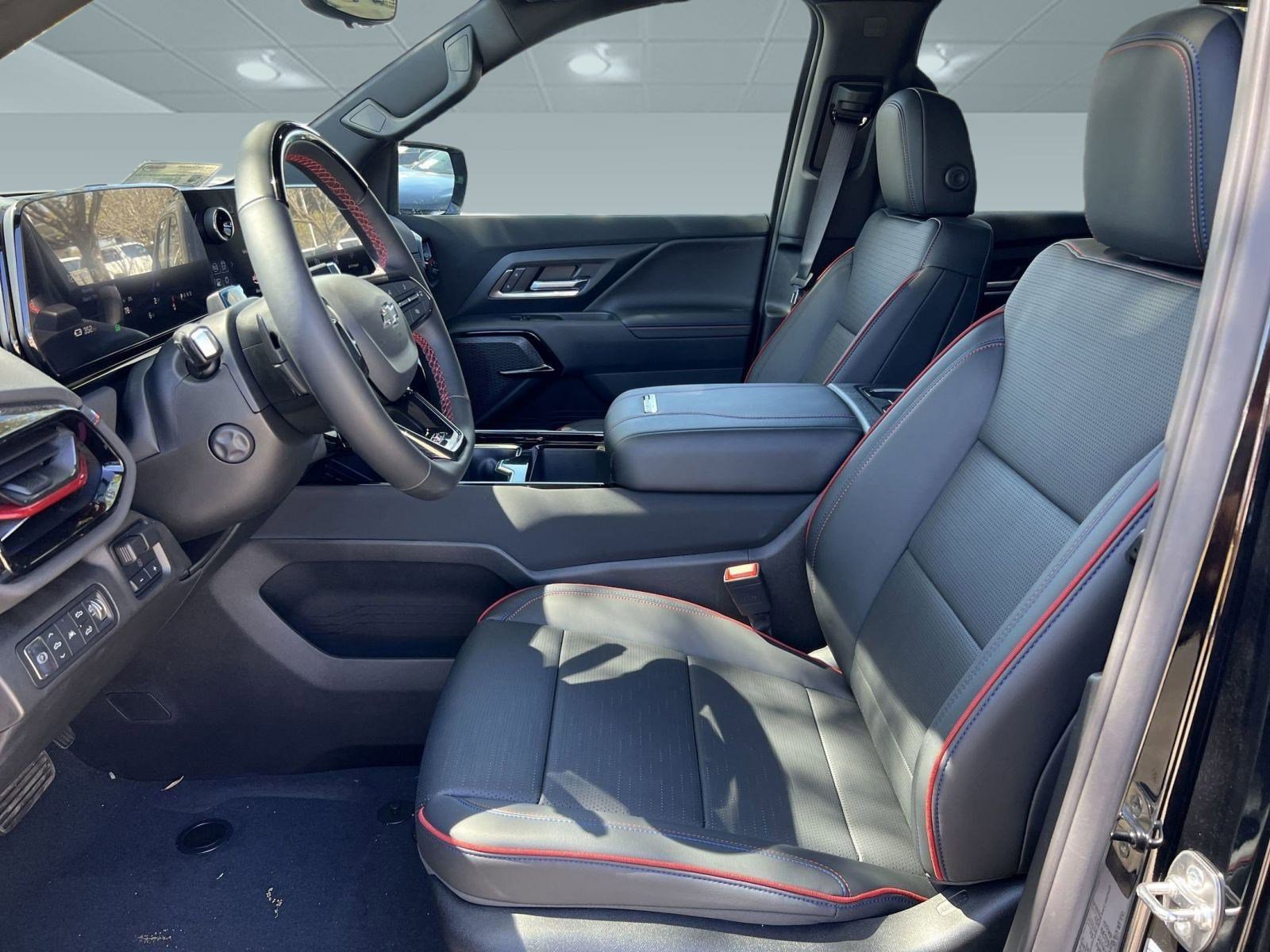 2024 Chevrolet Silverado EV RST - Photo 5