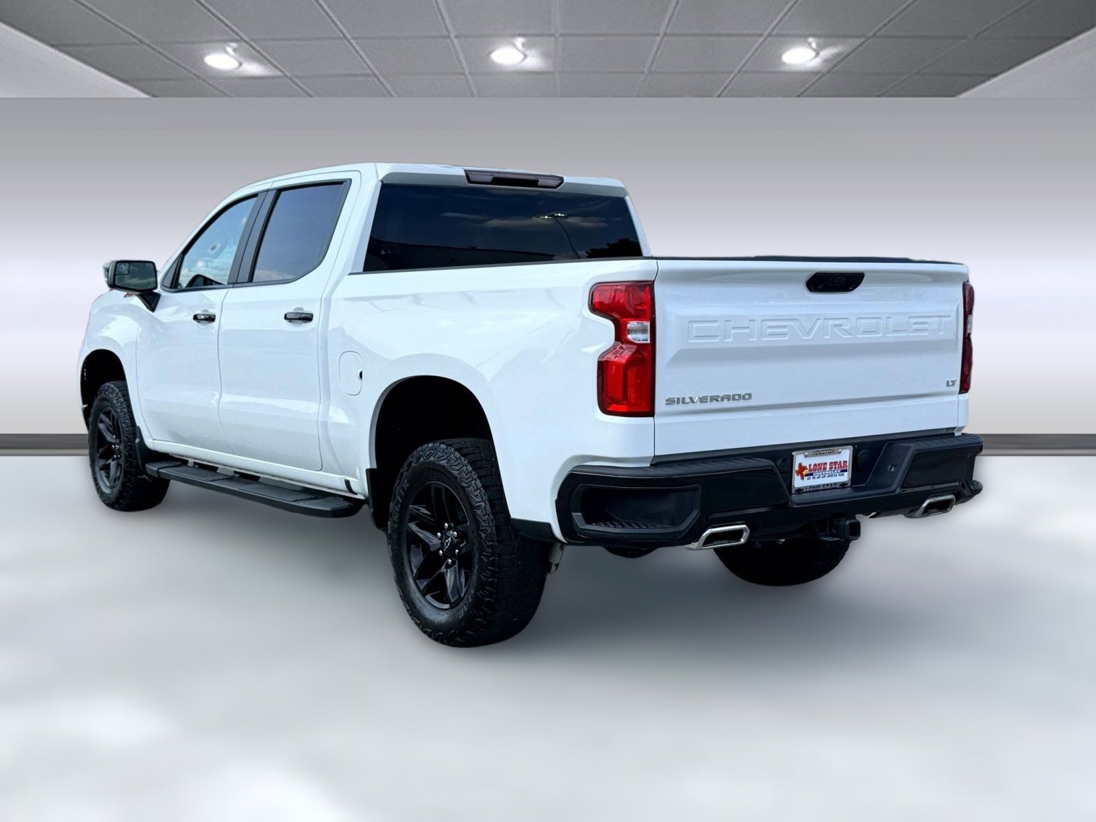 2023 Chevrolet Silverado 1500 LT Trail Boss photo 2