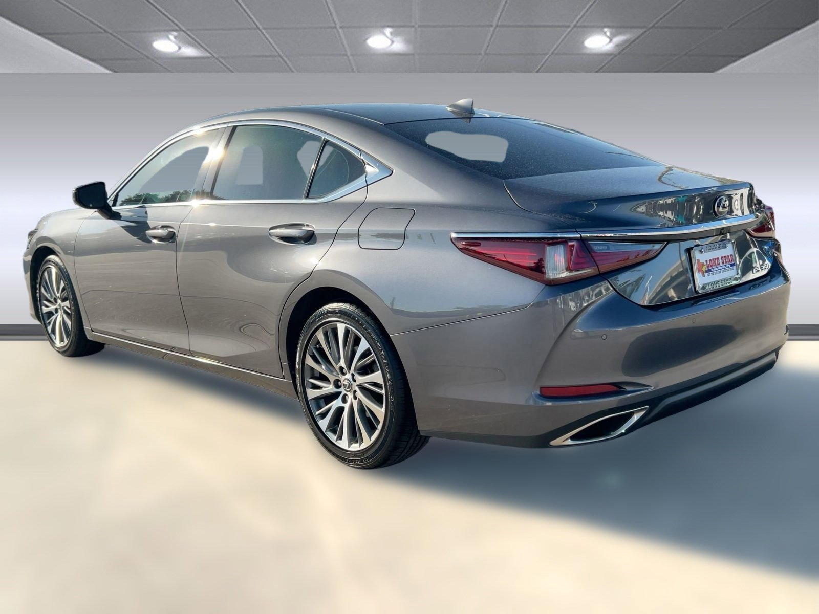 2019 Lexus ES 350 photo 3