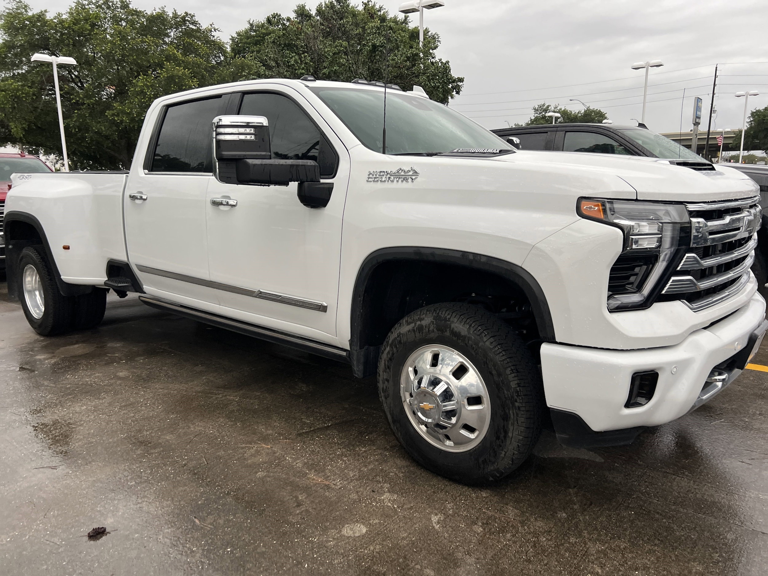 Used 2024 Chevrolet Silverado 3500HD High Country with VIN 1GC4YVEY5RF164991 for sale in Baytown, TX