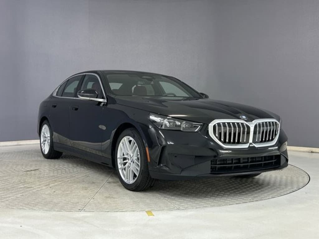 New 2025 BMW 530i Sedan