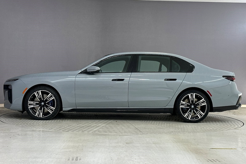 Certified 2023 BMW 760i xDrive Sedan