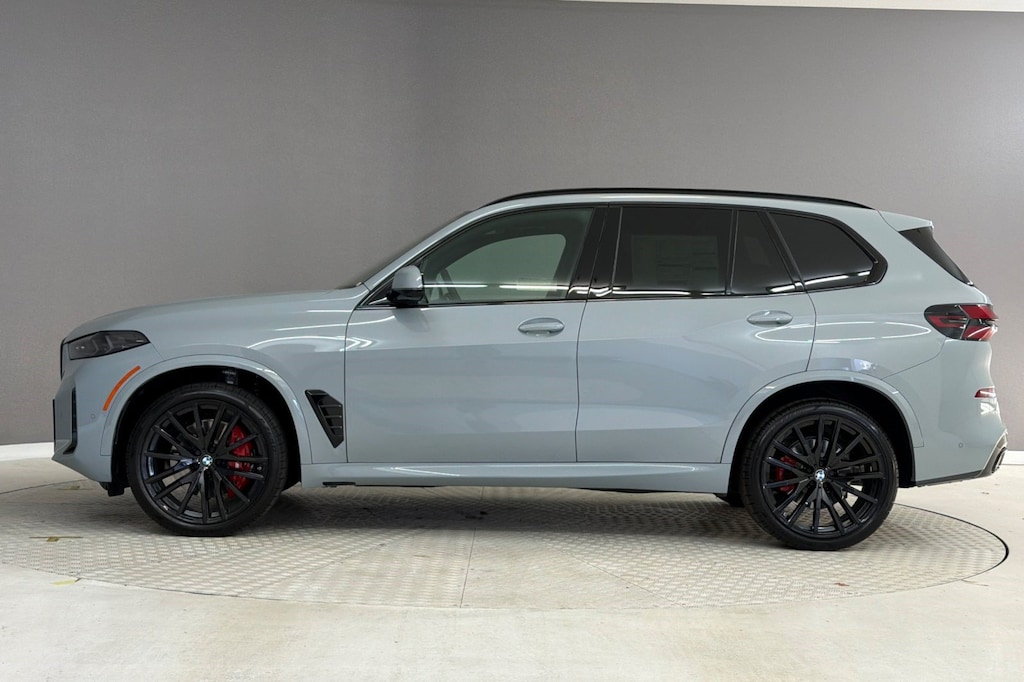New 2026 BMW X5 sDrive40i SUV