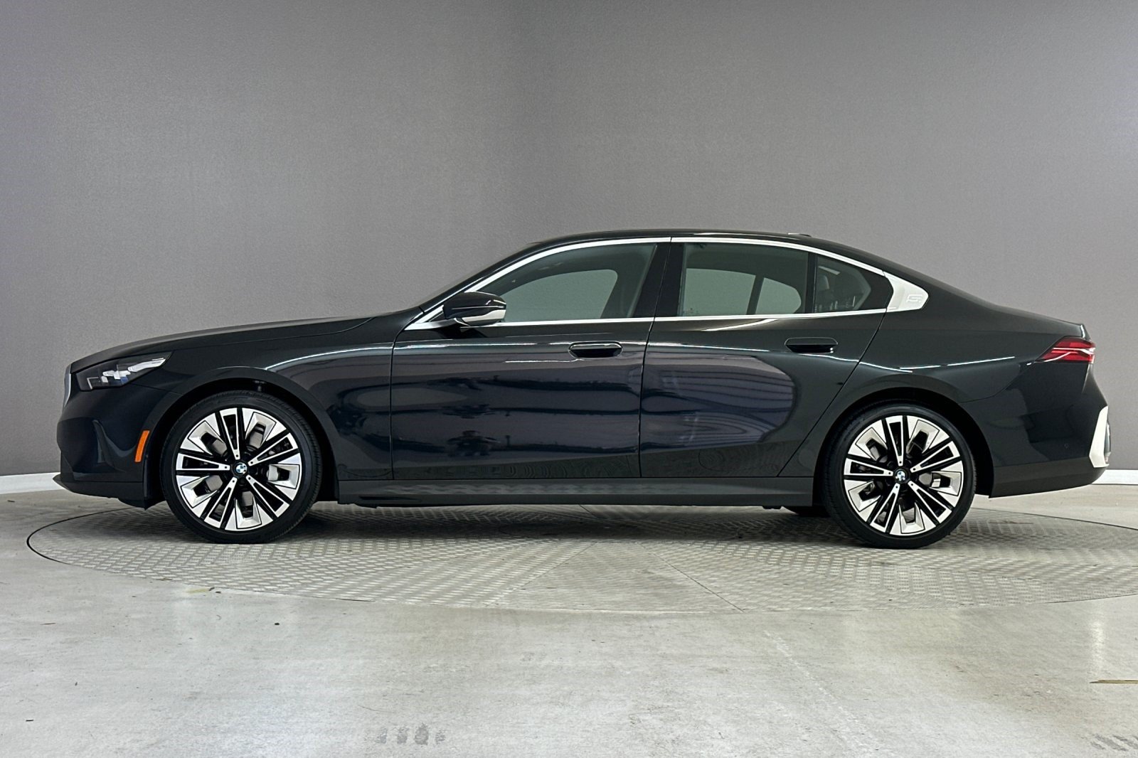 Used 2026 BMW 530i Sedan