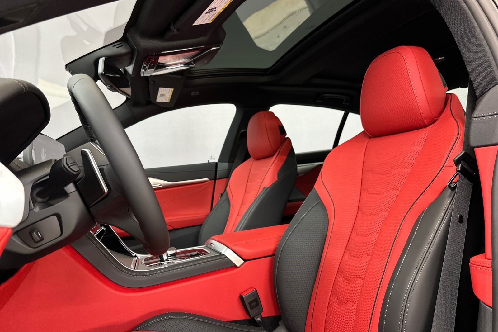 2026 BMW 8 Series 840i - Photo 5