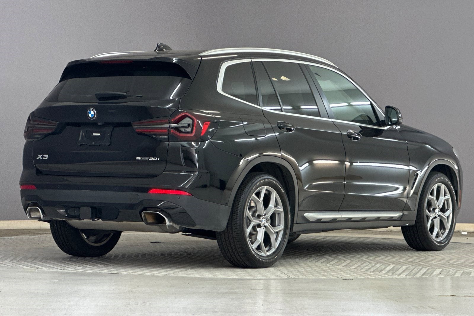 2023 BMW X3 sDrive30i photo 3