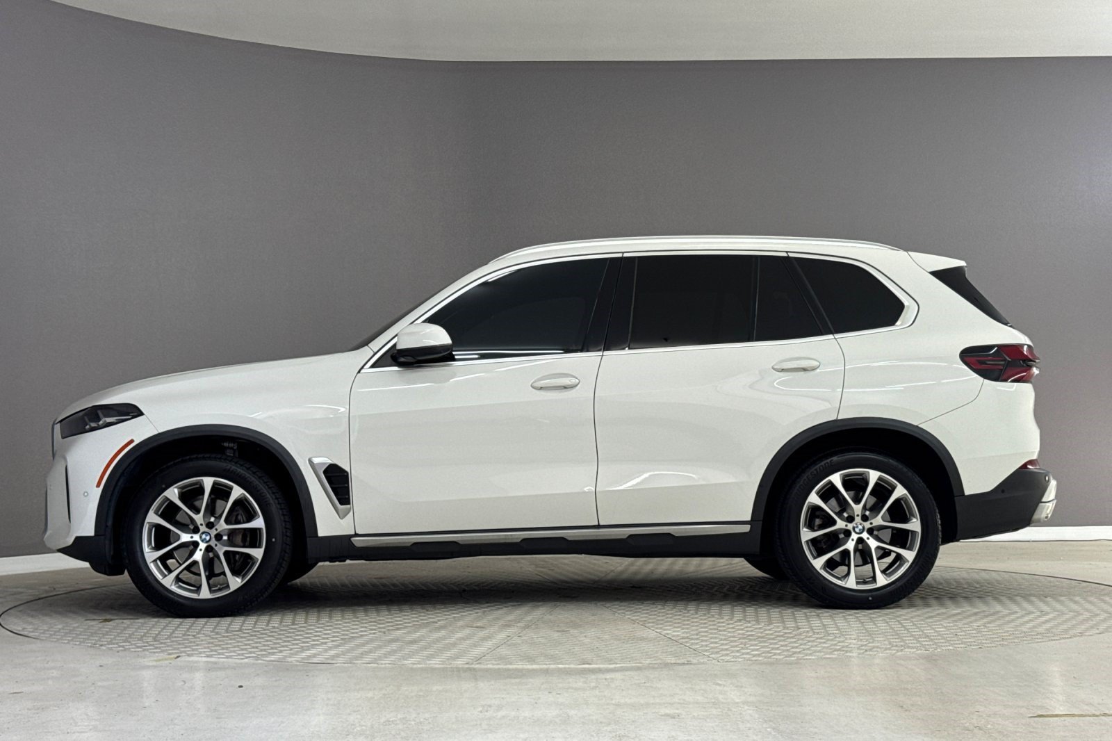 Certified 2024 BMW X5 sDrive40i SUV