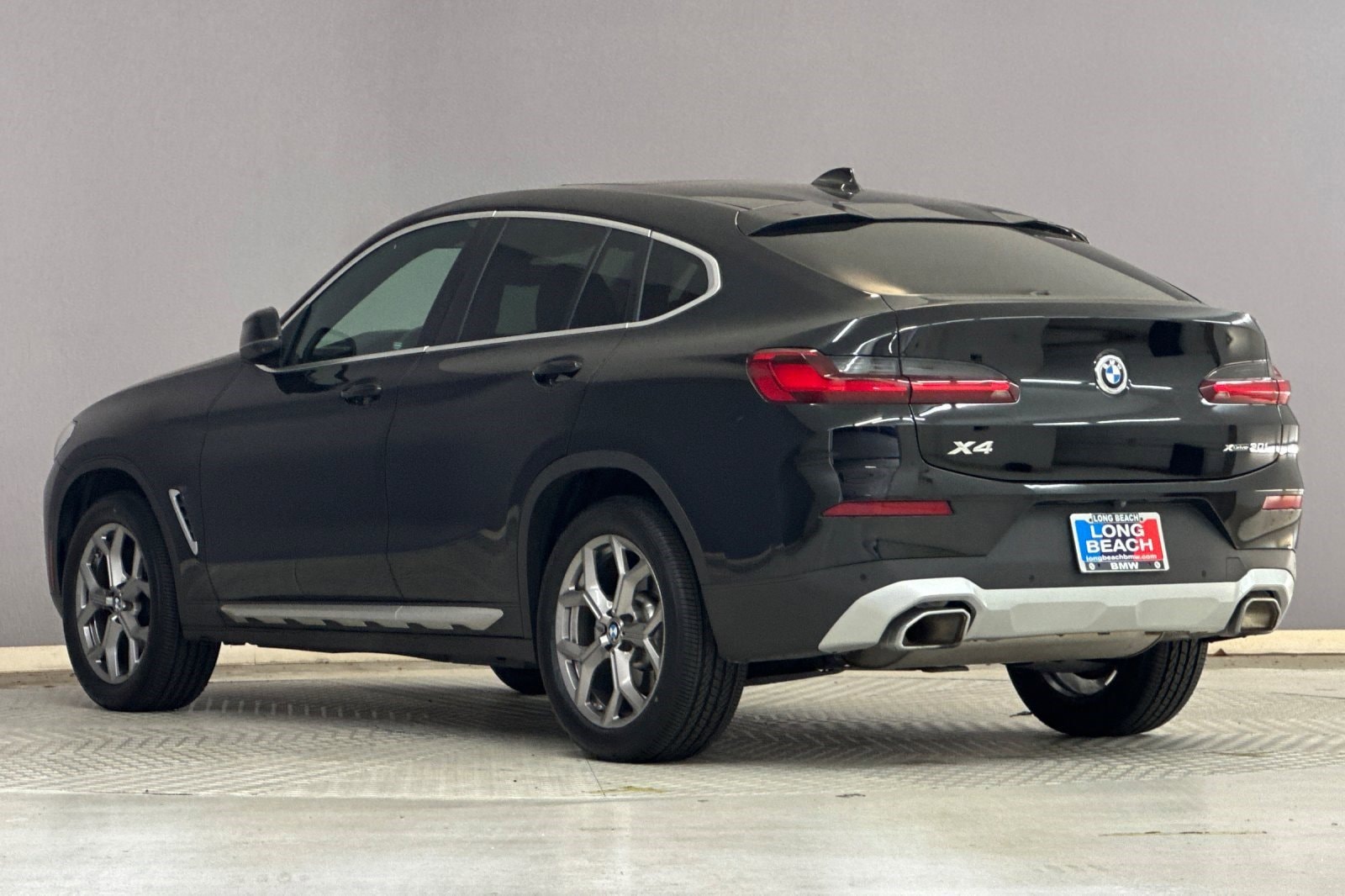 2024 BMW X4 xDrive30i photo 2