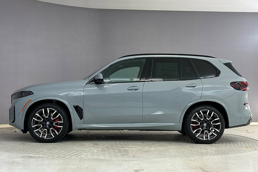 New 2026 BMW X5 PHEV xDrive50e SUV