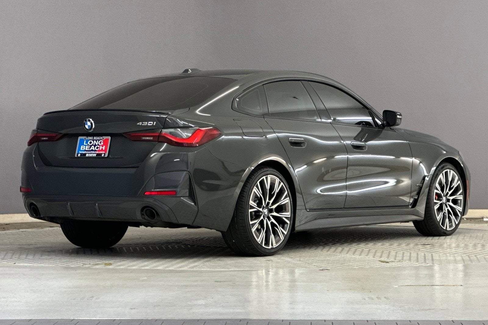 2024 BMW 430i photo 3