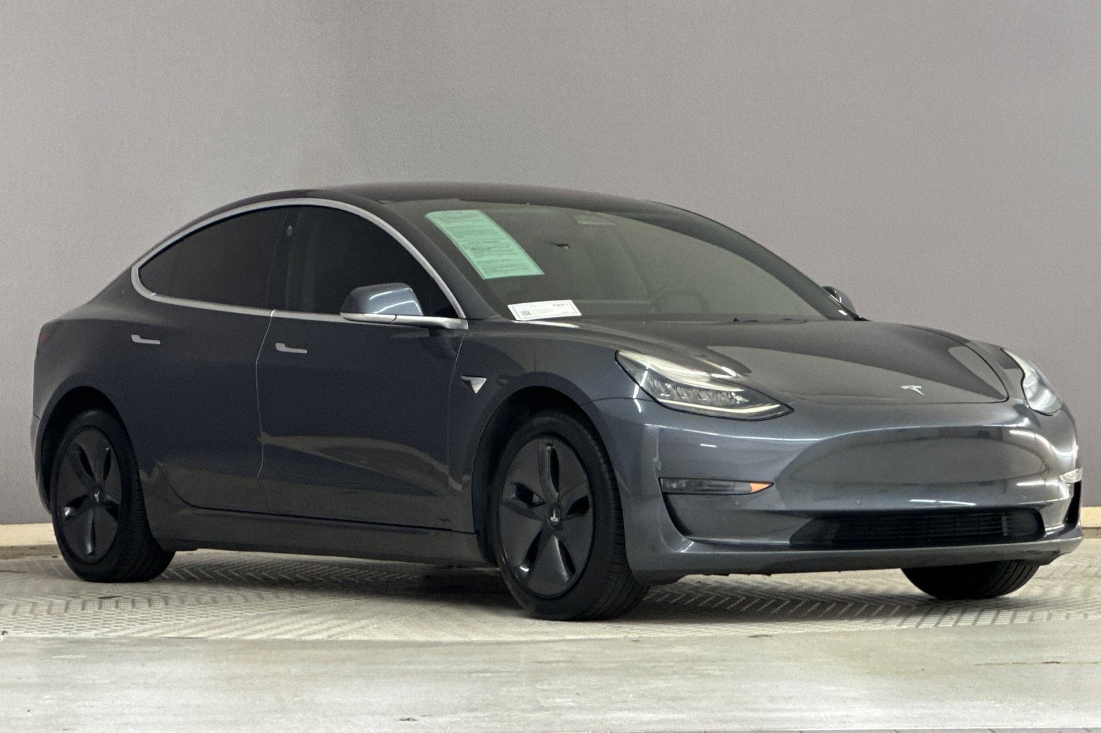 2018 Tesla Model 3 Mid Range photo 5