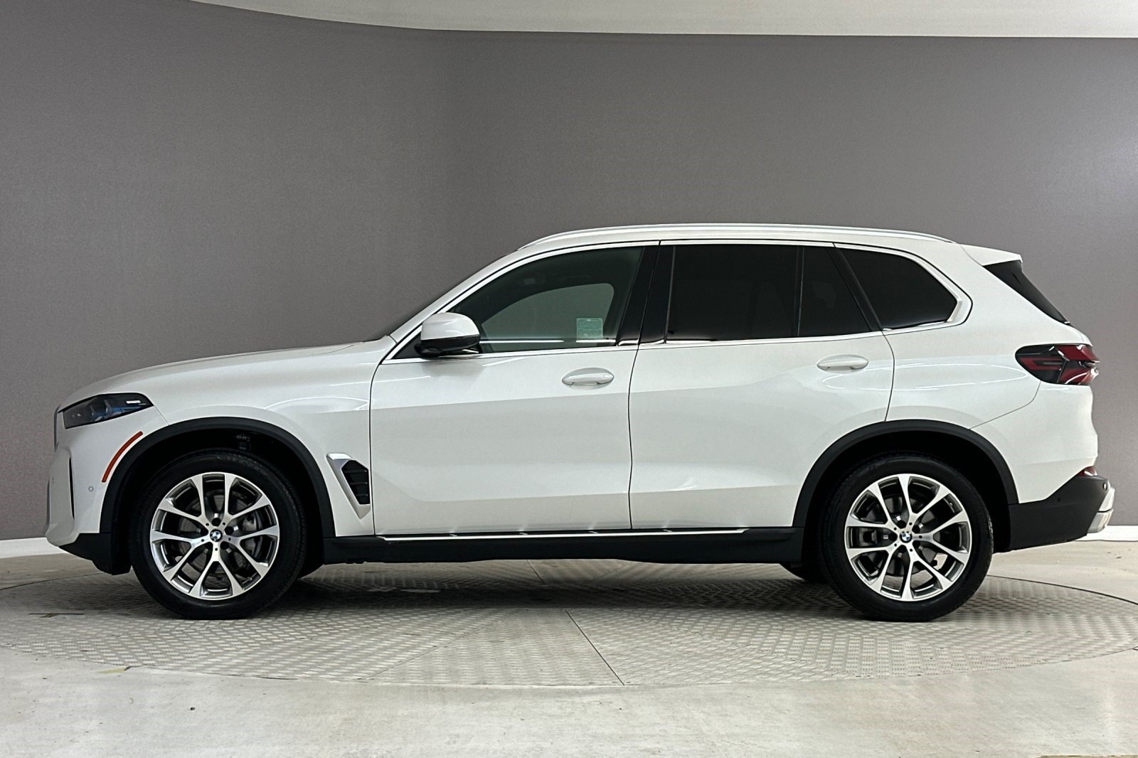 Certified 2025 BMW X5 xDrive40i SUV
