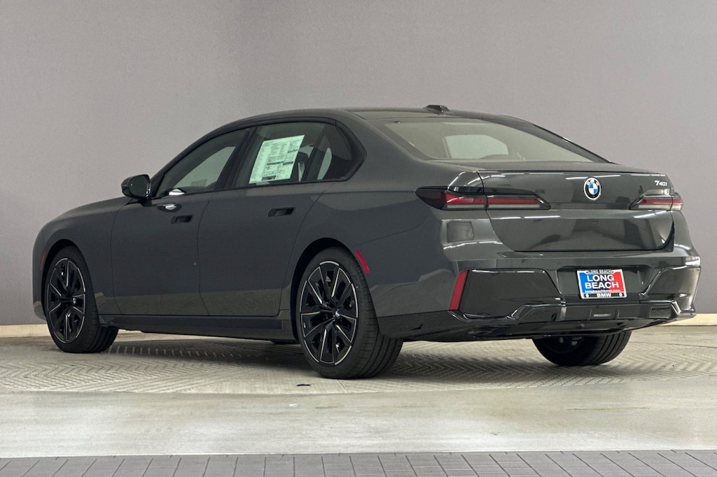 New 2026 BMW 740i Sedan