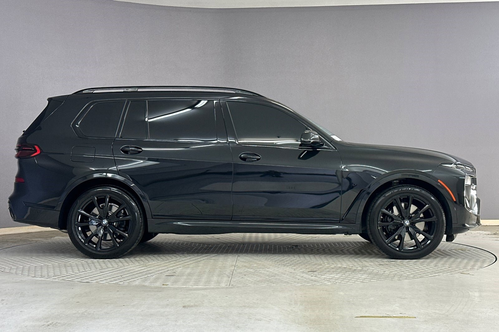 2025 BMW X7 xDrive40i photo 6