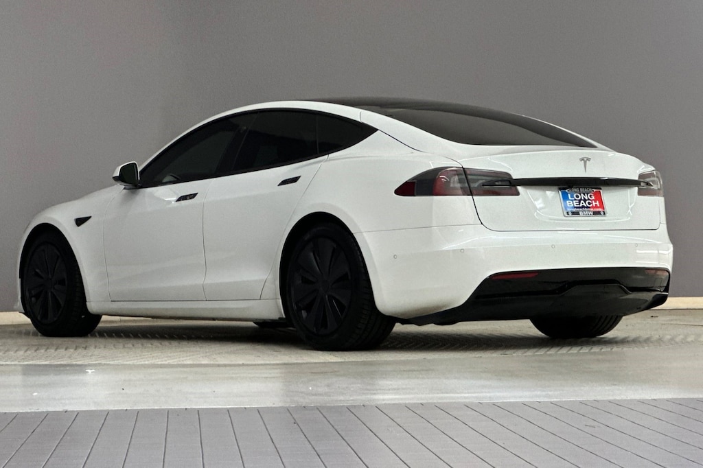 Used 2022 Tesla Model S Base Hatchback