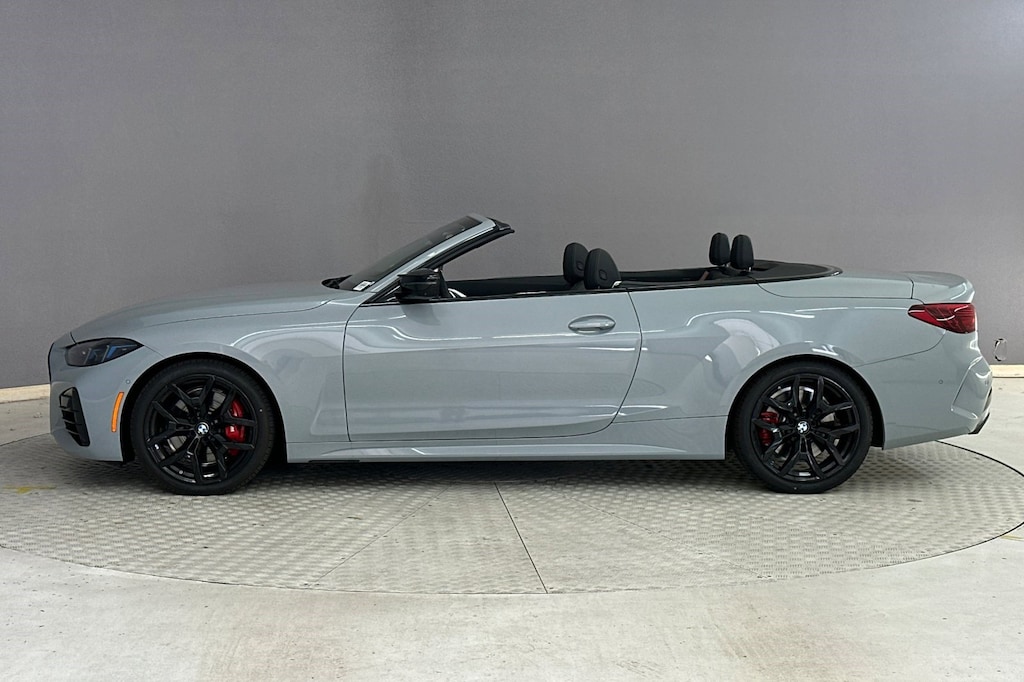 New 2025 BMW M440i Convertible