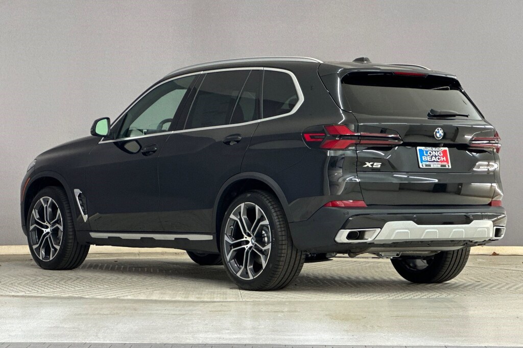New 2026 BMW X5 sDrive40i SUV
