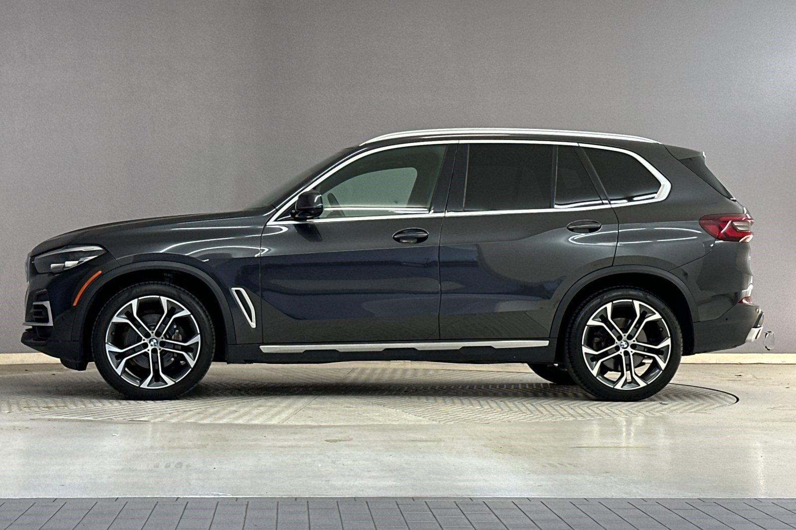2022 Bmw X5 xDrive40i photo 2