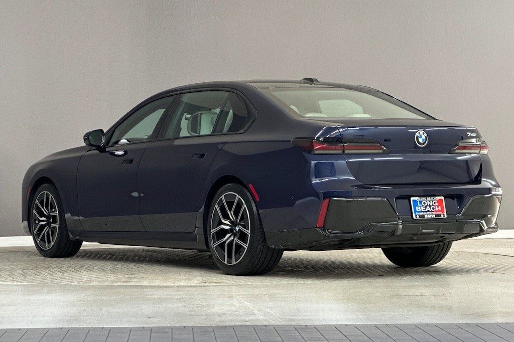 Certified 2023 BMW 740i Sedan