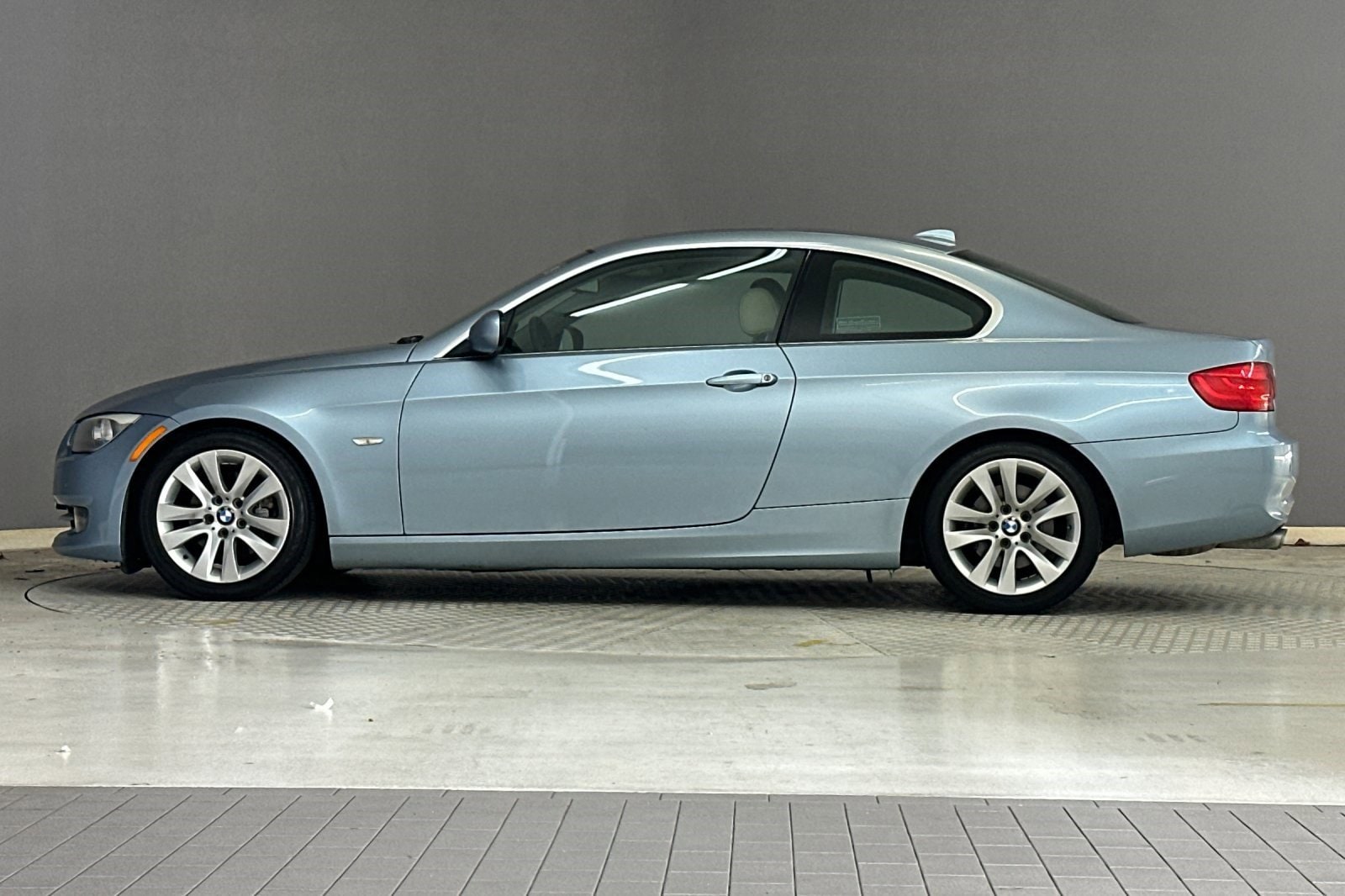 Used 2012 BMW 3 Series 328i with VIN WBAKE3C51CE770585 for sale in Long Beach, CA