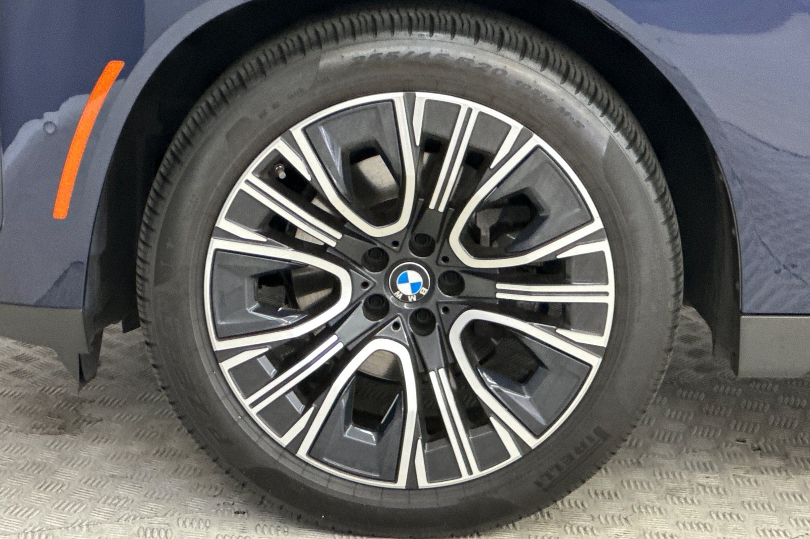2025 BMW X3 30 - Photo 12