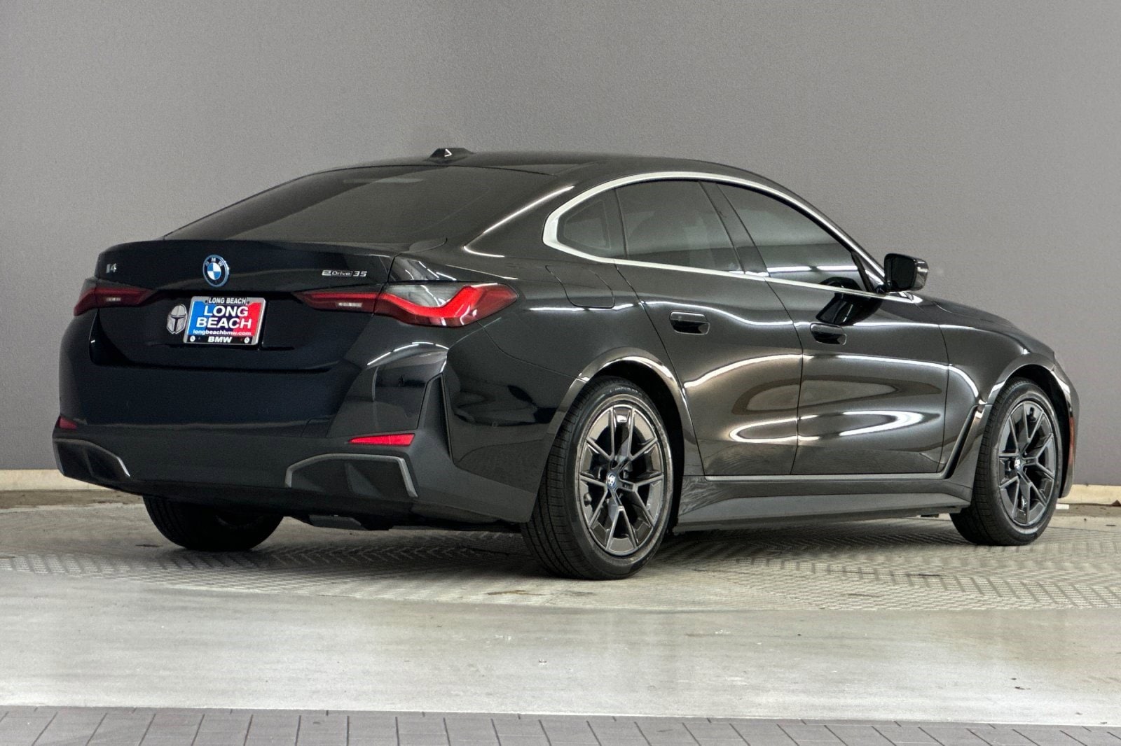 2024 BMW i4 eDrive35 photo 3