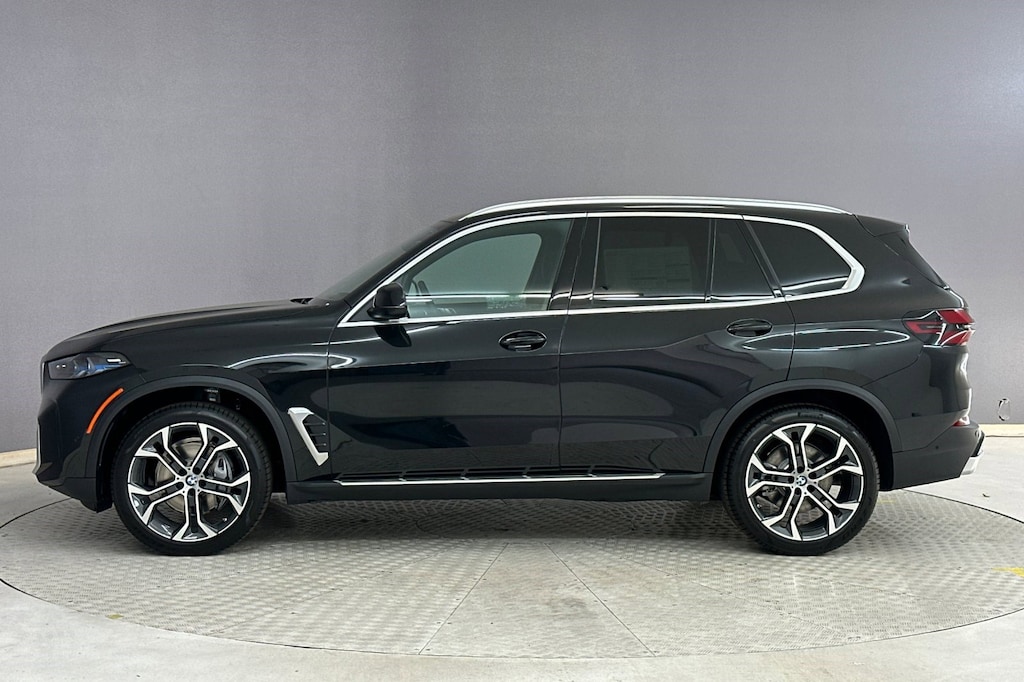 New 2026 BMW X5 sDrive40i SUV