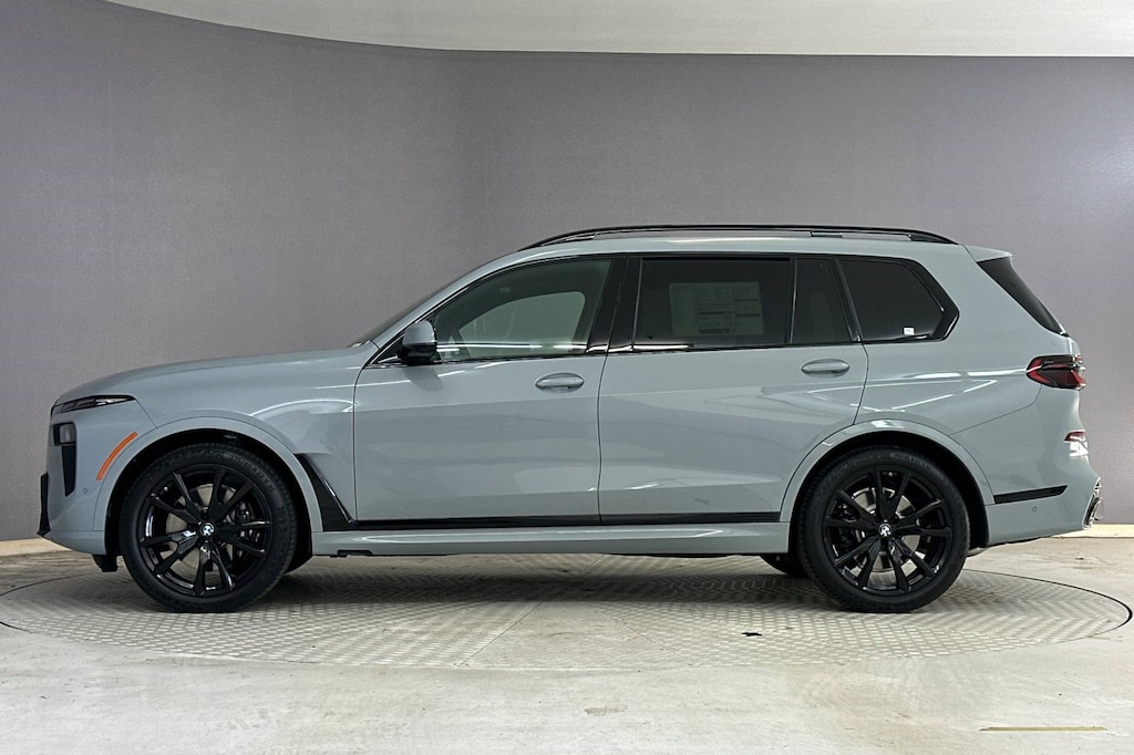 New 2026 BMW X7 xDrive40i SUV