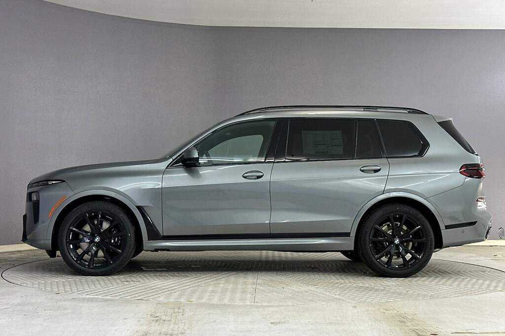New 2026 BMW X7 xDrive40i SUV