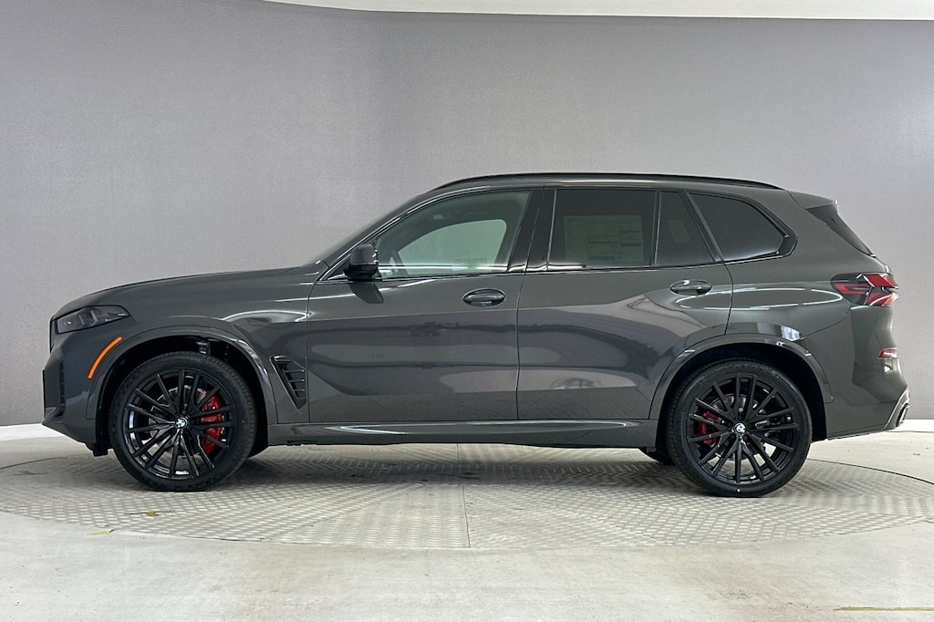 New 2026 BMW X5 sDrive40i SUV