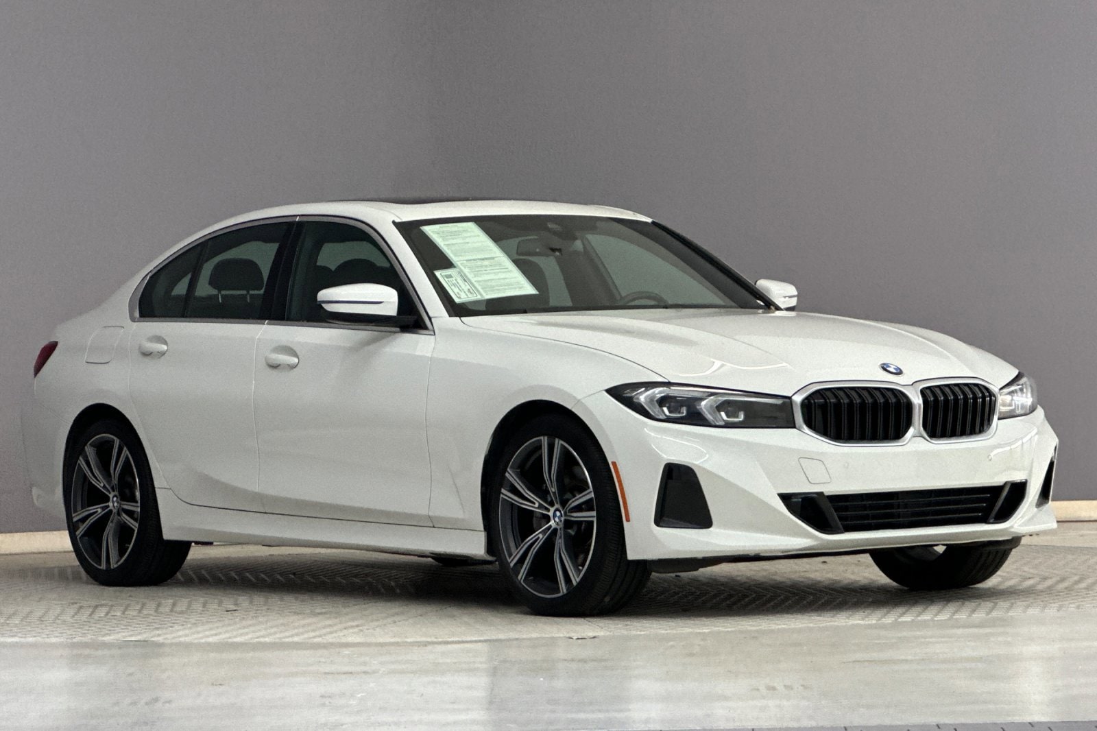 Used 2024 BMW 3 Series 330i with VIN 3MW69FF05R8E50513 for sale in Long Beach, CA
