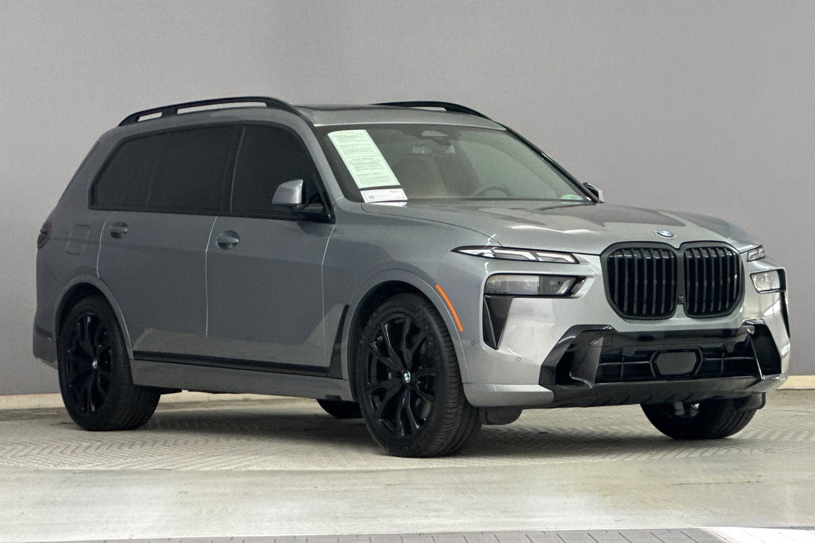2025 BMW X7 xDrive40i photo 5