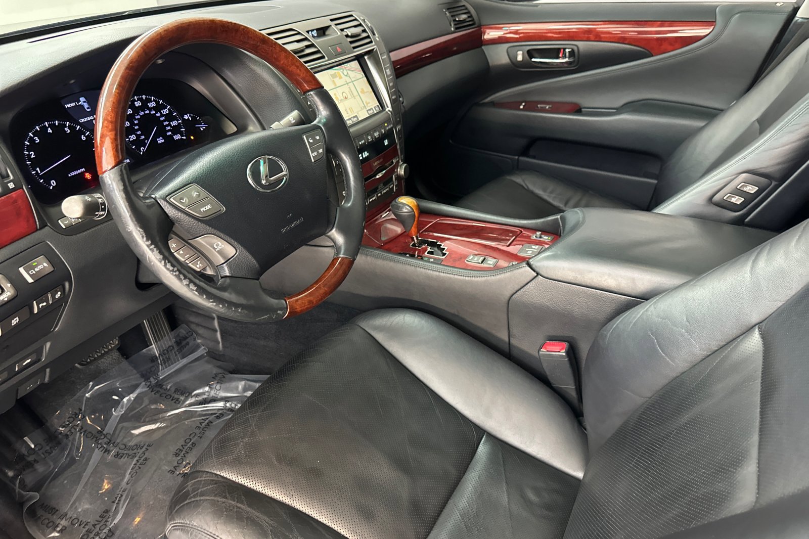 2008 Lexus LS 460 photo 4