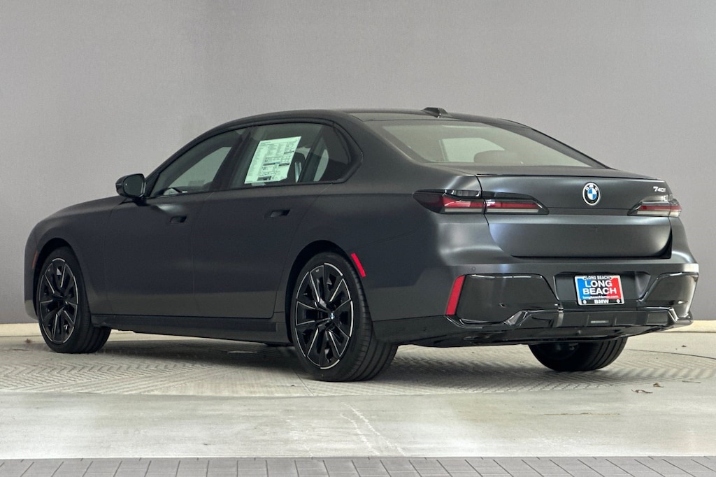 New 2026 BMW 740i Sedan