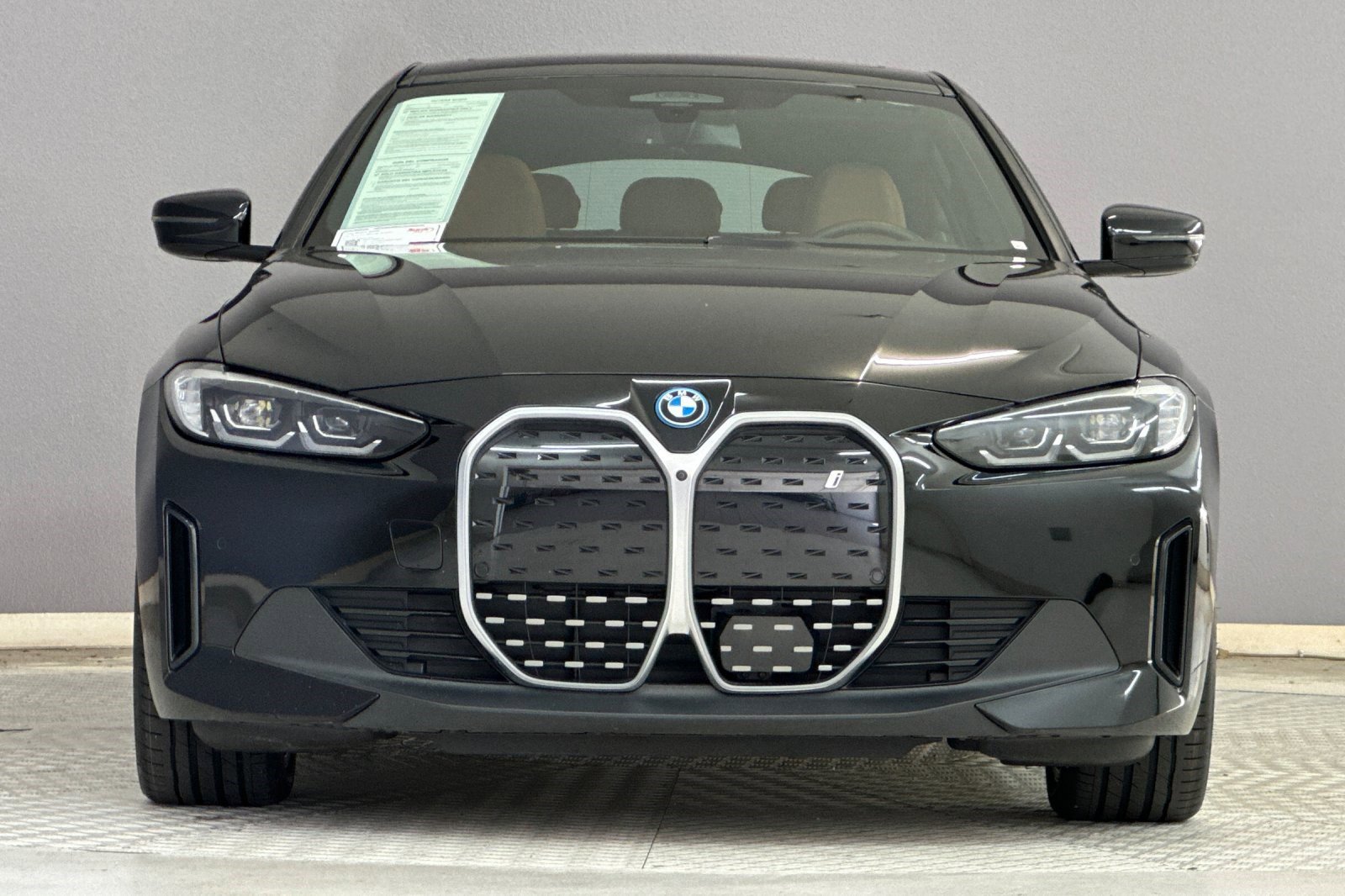 2023 BMW i4 eDrive35 photo 4