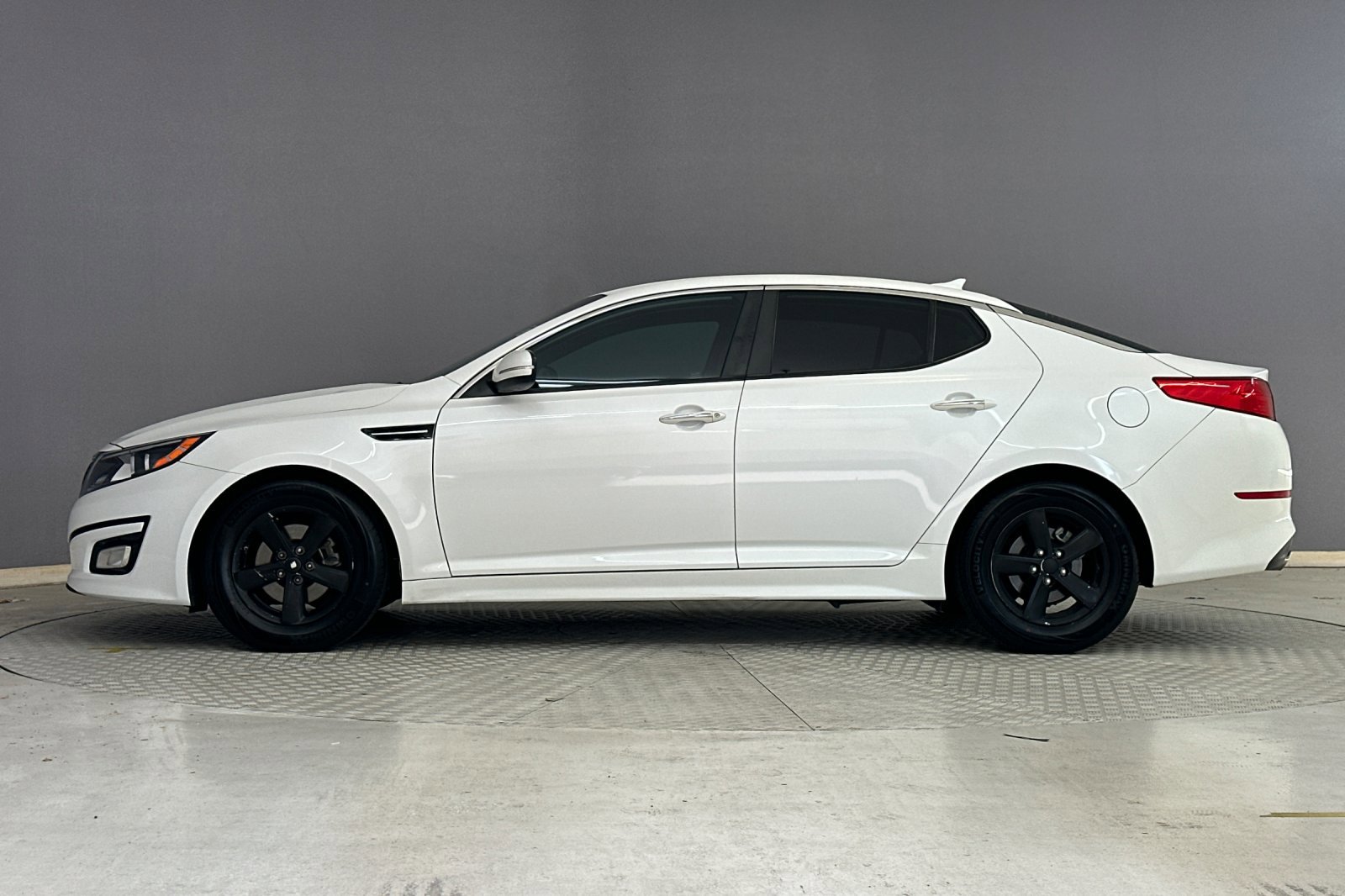 2015 Kia Optima LX photo 2