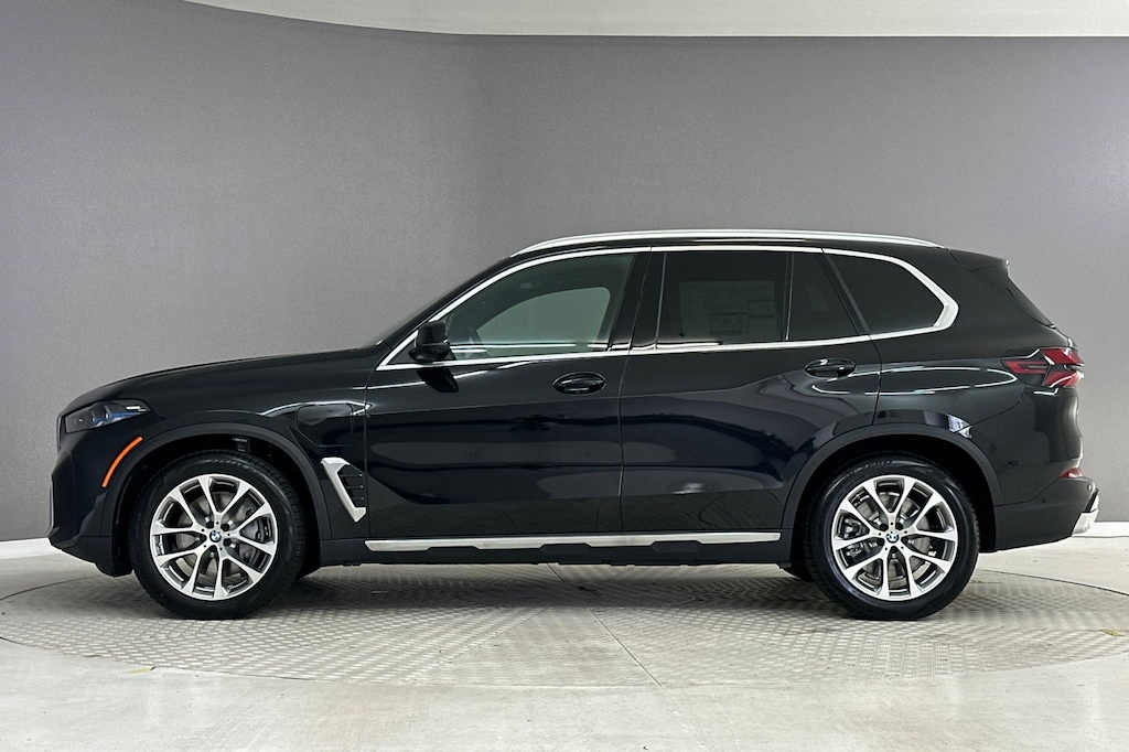 New 2026 BMW X5 PHEV xDrive50e SUV