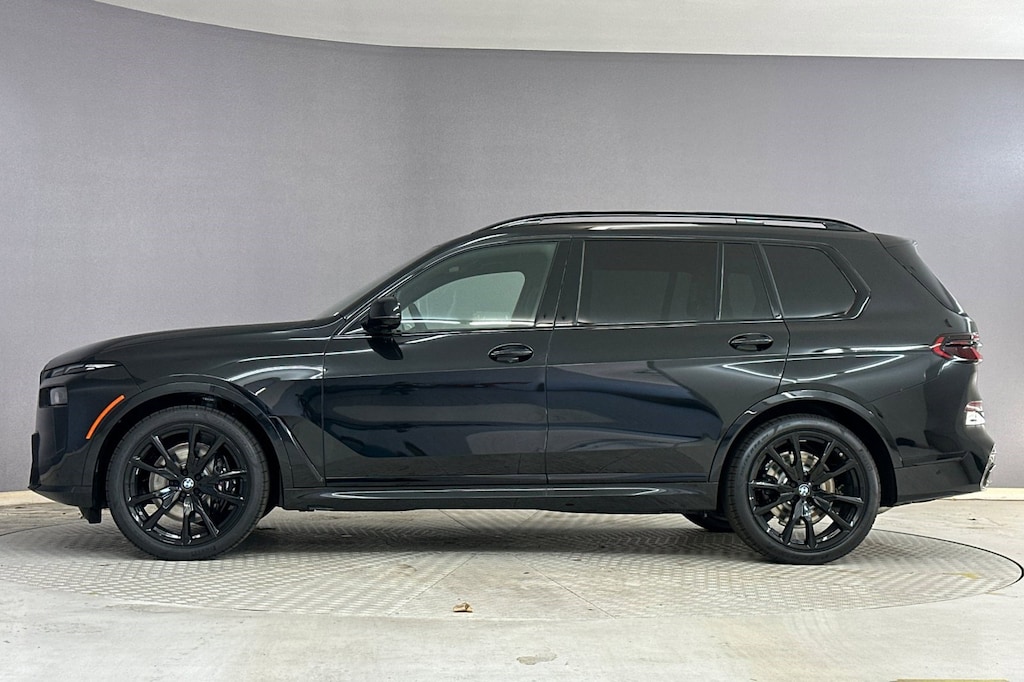 New 2026 BMW X7 xDrive40i SUV