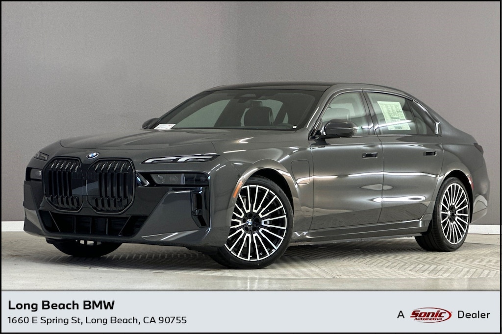 New 2026 BMW 750e xDrive Sedan