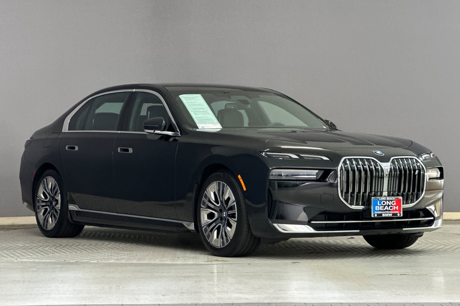 2024 BMW i7 xDrive60 photo 5