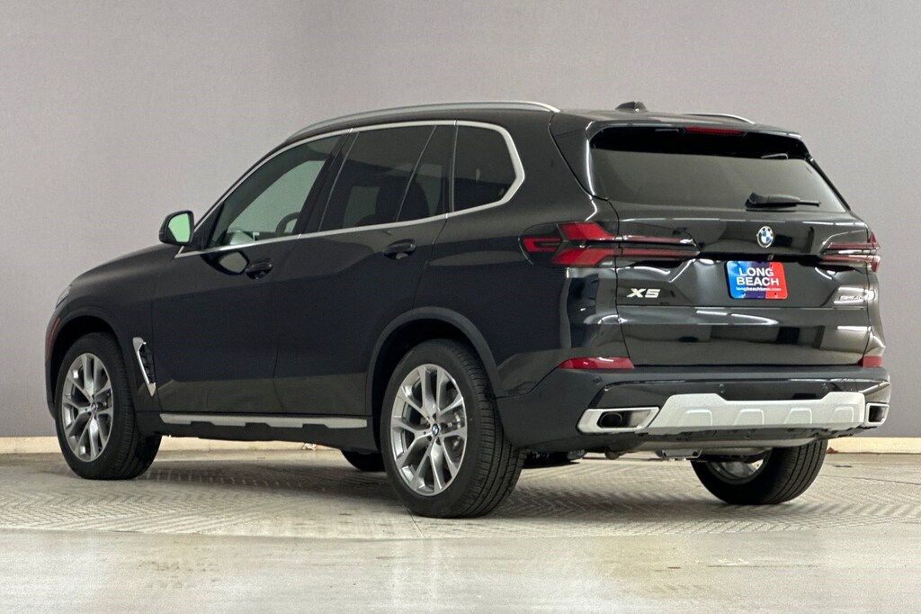 New 2026 BMW X5 sDrive40i SUV