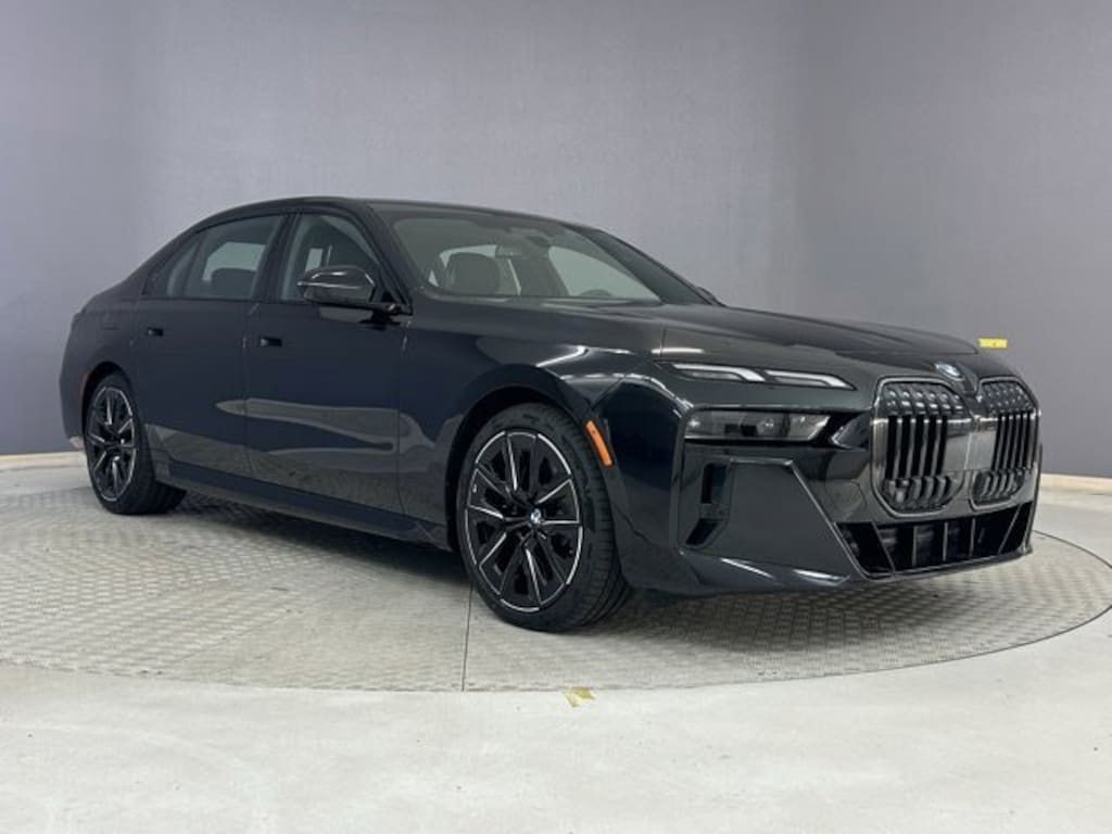 New 2025 BMW 760i xDrive Sedan