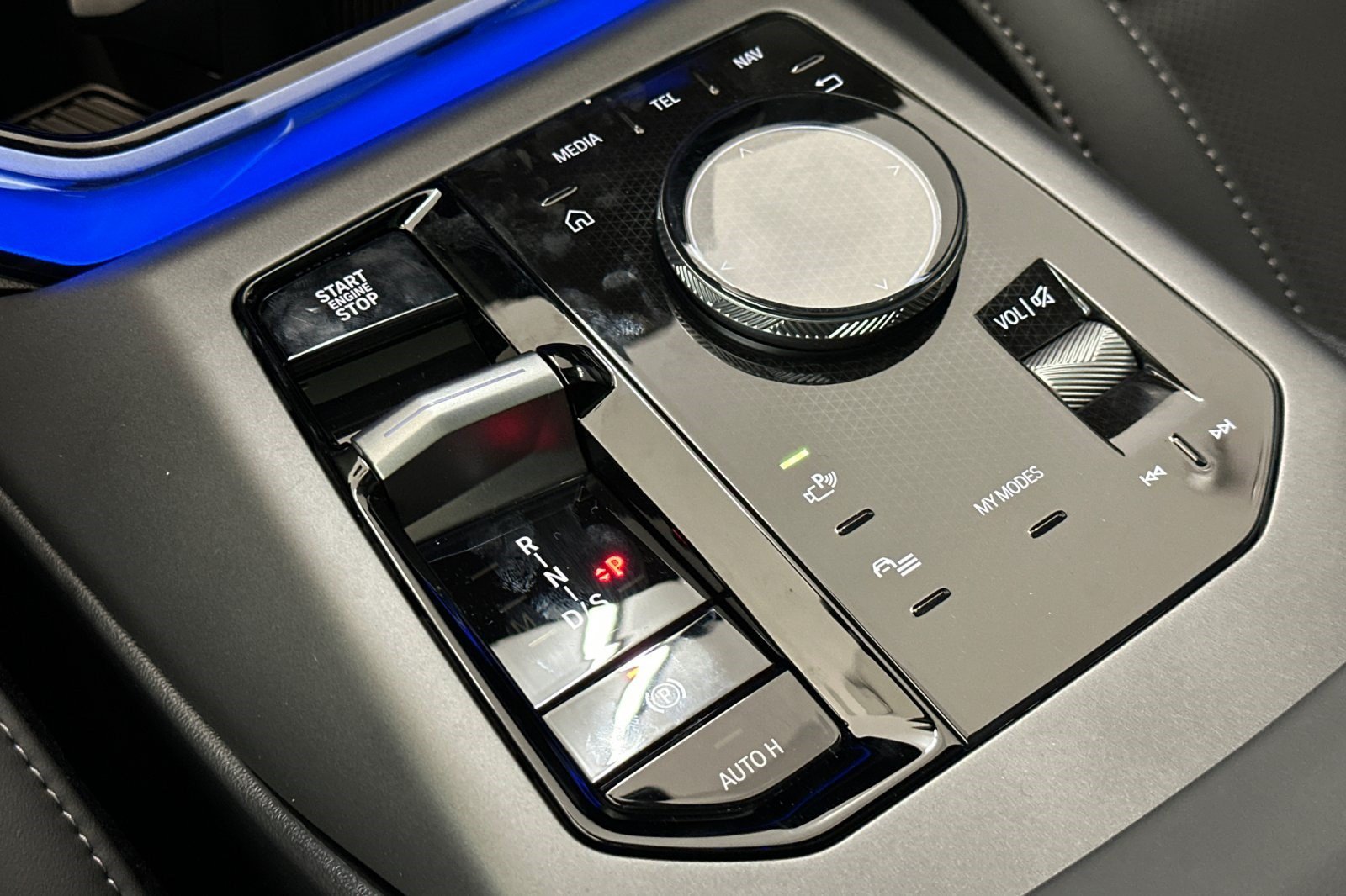 2026 BMW X3 30 - Photo 23