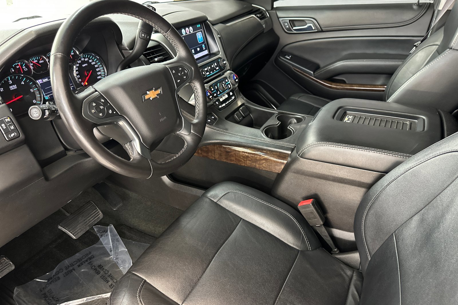 2015 Chevrolet Tahoe LT photo 4