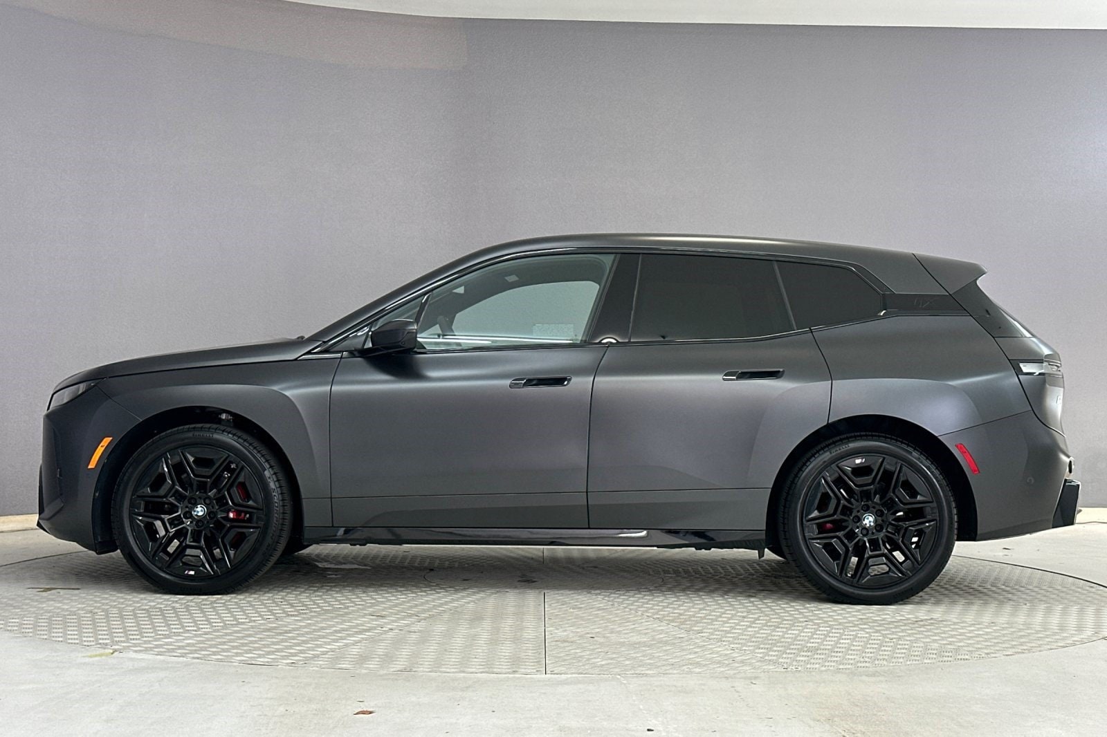 2026 BMW iX 45 - Photo 2